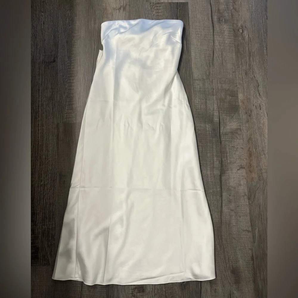 BHLDN x Sachin & Babi Aubrey 10 White Satin Silky Strapless Midi Wedding Dress - Picture 3 of 7